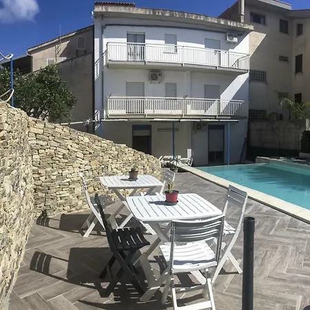 Aparthotel Del Golfo *